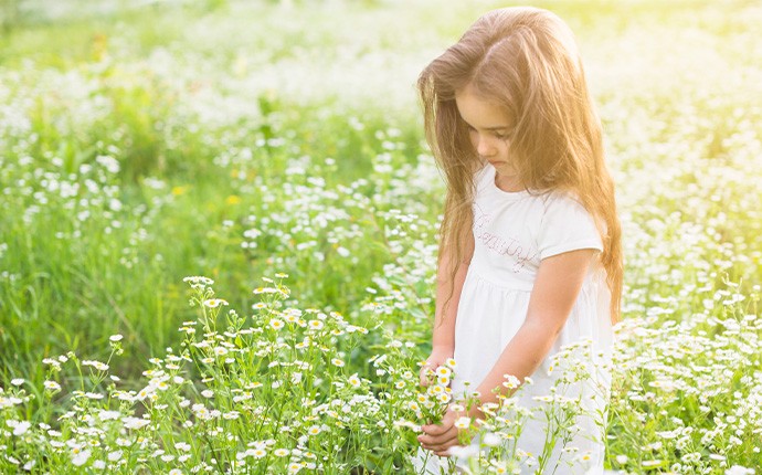 Sun protection: We must protect babies 6 months or younger from direct sunlight! If you must stay in the sun: use very strong (SPF 50+) cream against UV rays especially made for babies, and apply cream onto face, head of hands and on areas that aren’t covered by clothes.